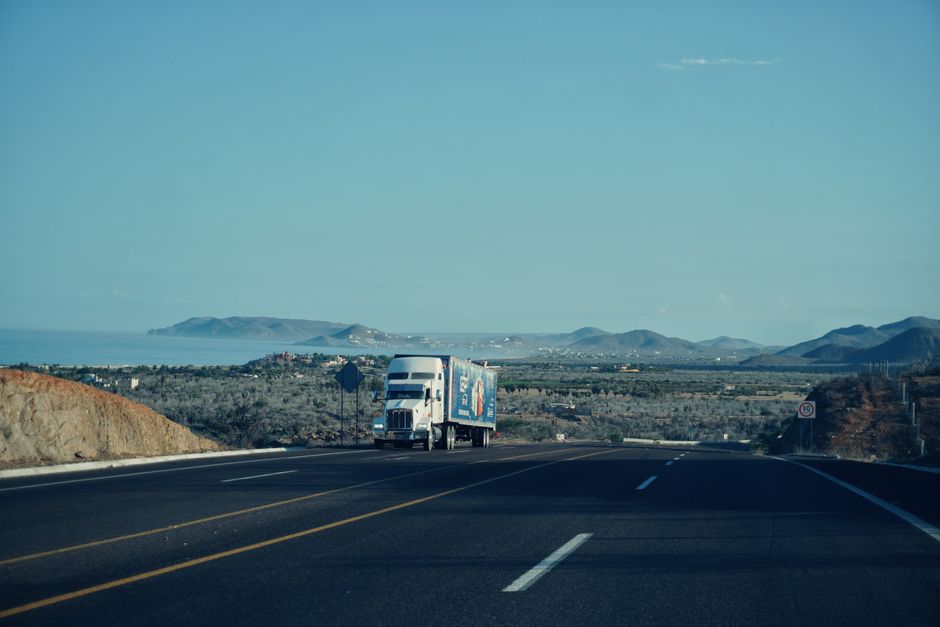 GPS App for Truck Drivers: Optimized Routes